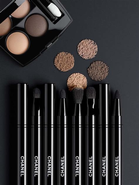 chanel dual ended brushes|les pinceaux de chanel retractable.